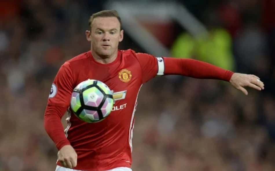 Wayne Rooney critica técnico do Manchester United e cobra resultados