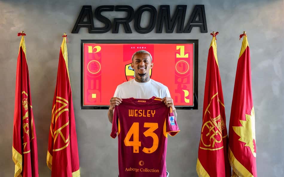 Ex-Flamengo, Wesley estreia pela Roma e imprensa europeia reage: 'Timidez'