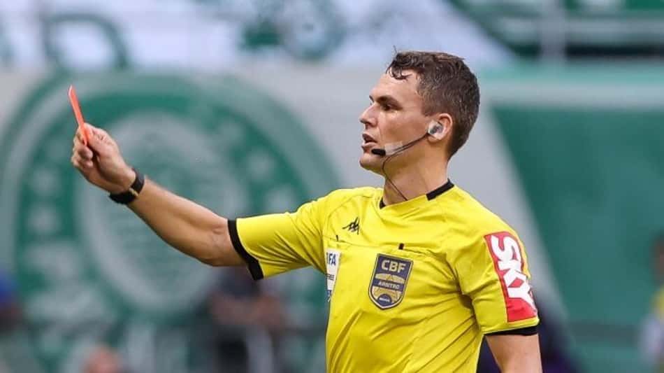 Fifa escala brasileiro para jogos da Copa do Mundo Sub-17