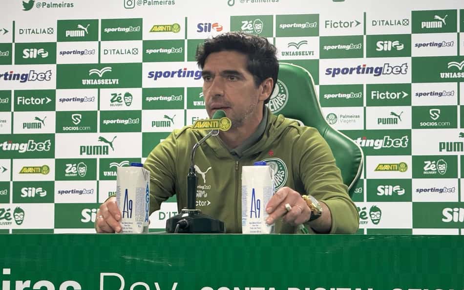 Abel admite dificuldades no Palmeiras e comenta vaias no Allianz: 'Precisamos dos torcedores'