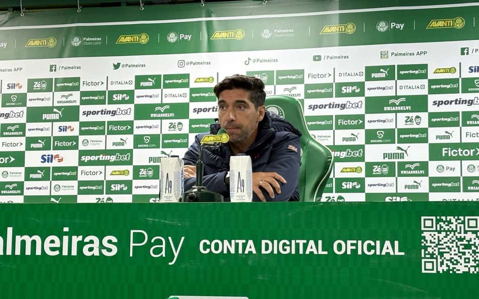 Abel volta a falar sobre renovação com o Palmeiras: 'Estou para ser solução'