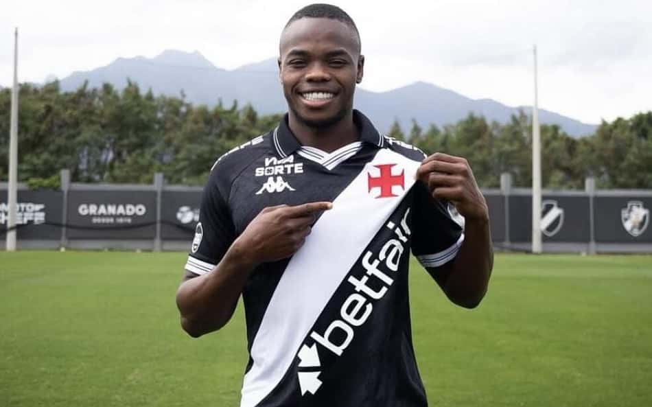 Andrés Gómez é oficialmente anunciado pelo Vasco
