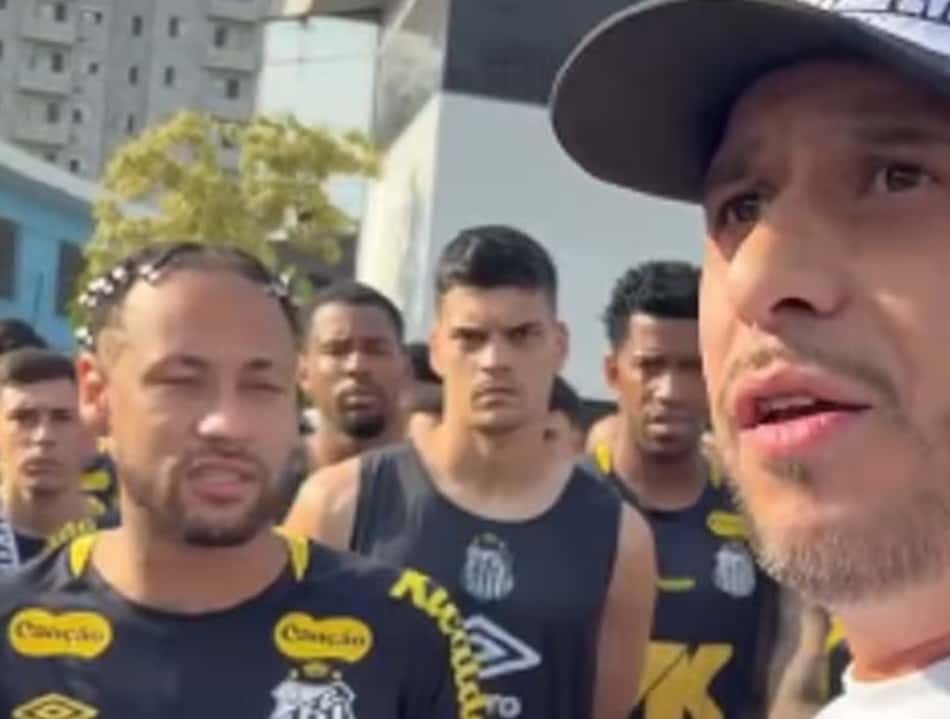 Neymar conversou com os torcedores (Foto: Reprodução)
