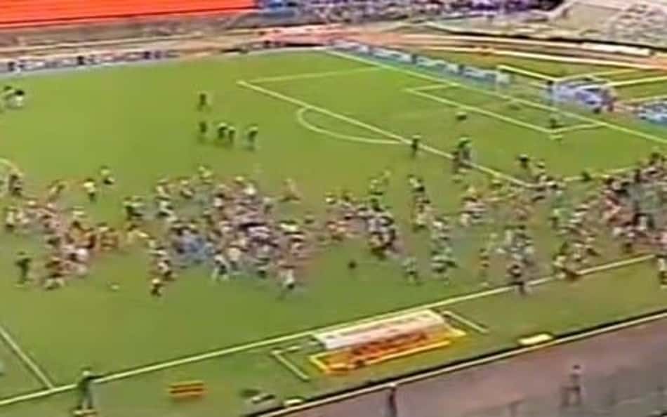 Há 30 anos, Pacaembu deixava de ser palco de futebol para virar cenário de 'guerra'