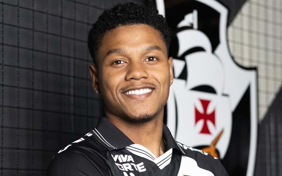 Vasco anuncia a contratação de Matheus França, ex-Flamengo