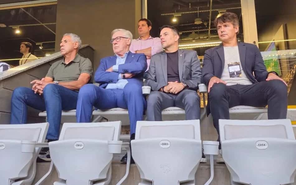 Carlo Ancelotti monitora quase cem jogadores de olho na Copa do Mundo