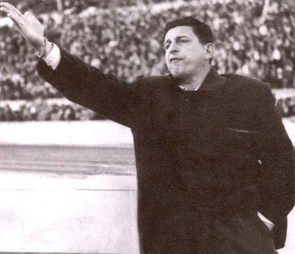 Yustrich, técnico de futebol