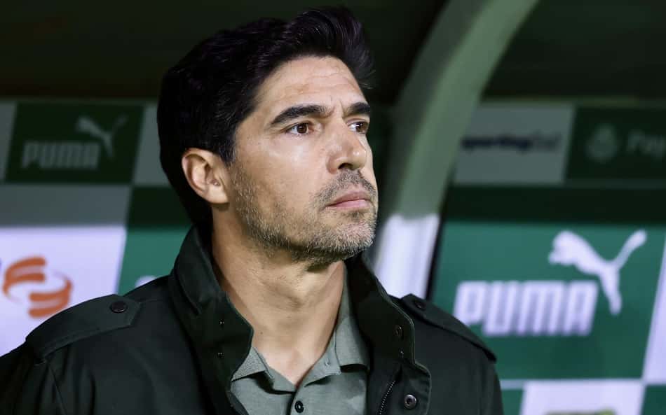 Palmeiras segue com desfalques na defesa, mas deve ter novidade entre relacionados; veja escalação