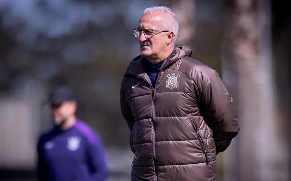 Dorival repete fórmula e muda estratégia do Corinthians na temporada