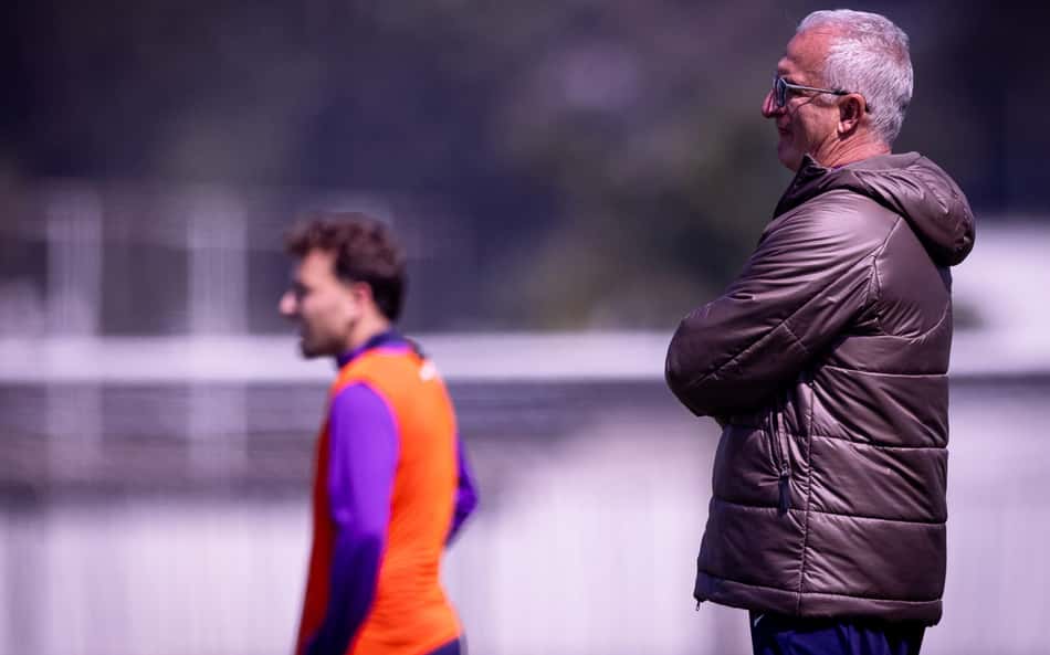 Corinthians encerra preparação e projeta mudanças para enfrentar o Palmeiras