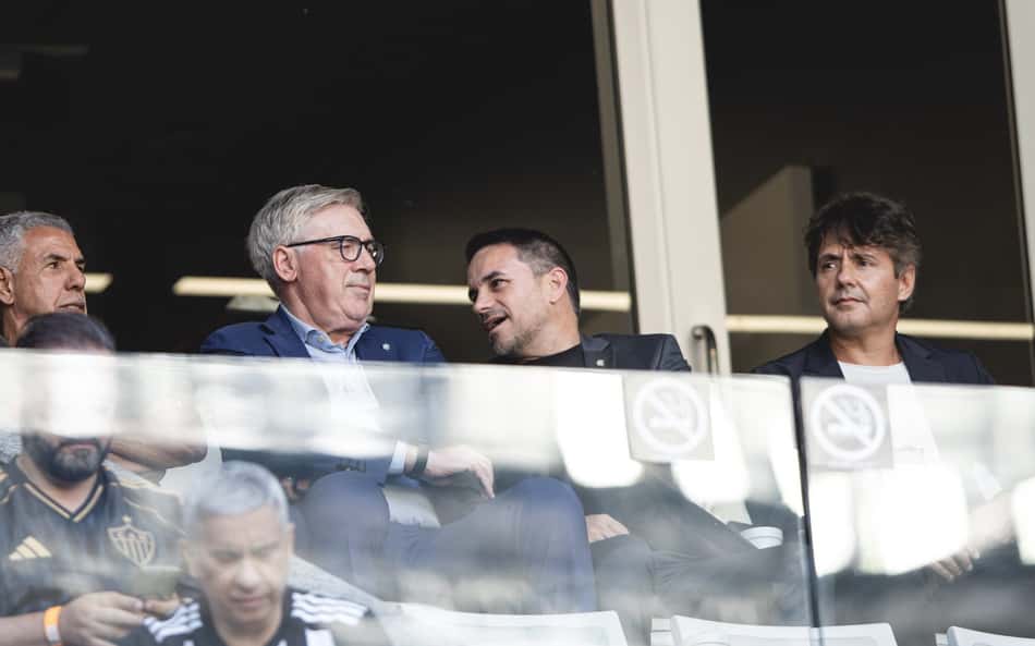 Carlo Ancelotti viaja o País e vive um 'Brasileirão particular'
