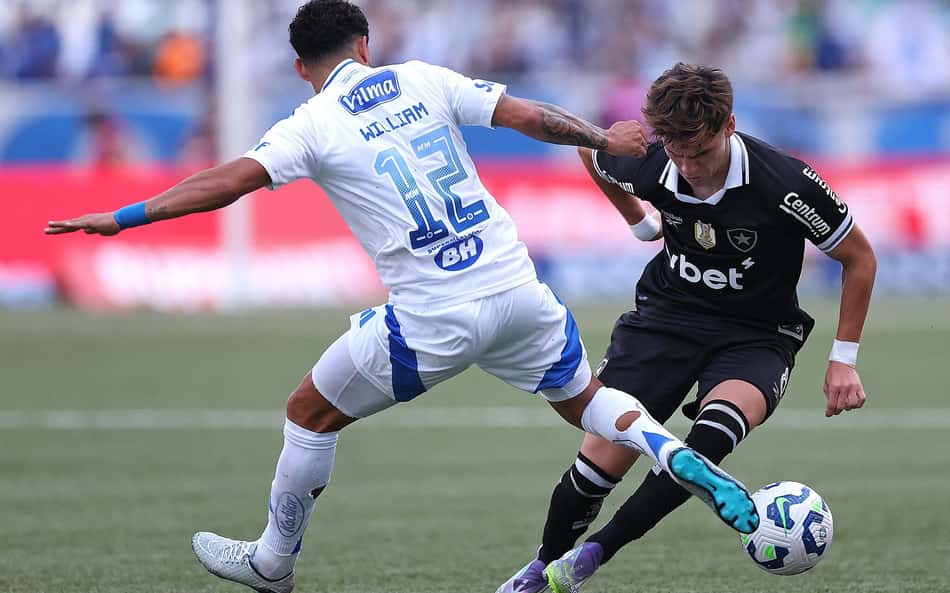 Botafogo trata bem a bola, mas quem joga no Nilton Santos é o Cruzeiro