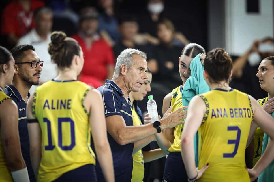 Brasil e Tailândia no Mundial Sub-21 de Vôlei feminino (Foto: Volleyball World)