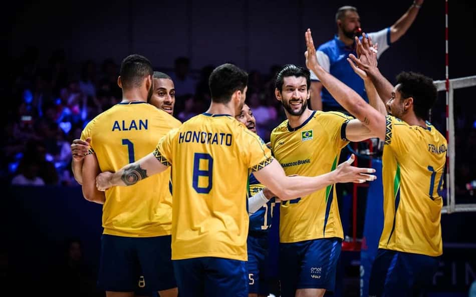 Brasil supera a Eslovênia e leva o bronze da VNL masculina pela primeira vez
