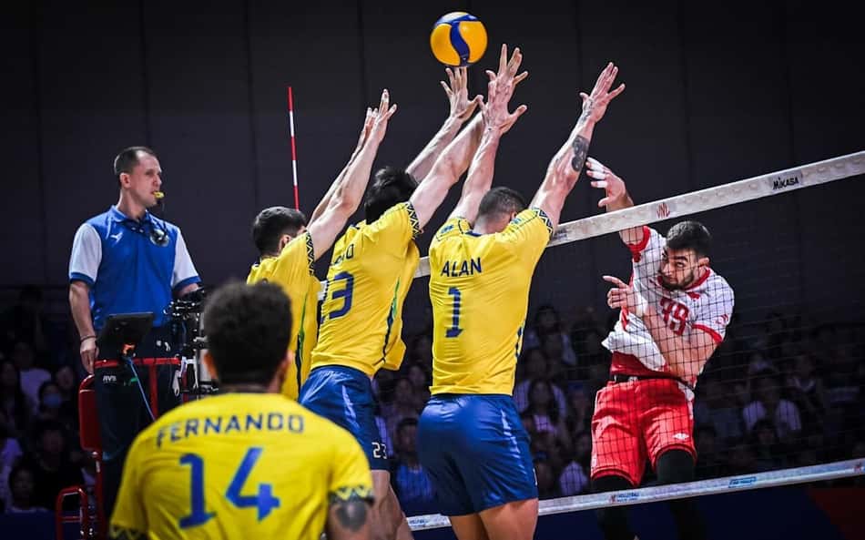 Seleção masculina de vôlei reencontra algoz em preparação para o Mundial