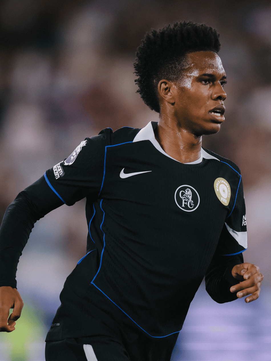 Estevão em ação pelo Chelsea (Foto: Divulgação/Chelsea FC)