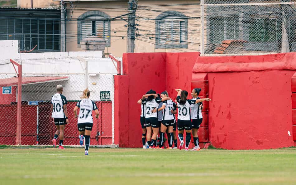 Nos pênaltis, Corinthians vence Cruzeiro e avança na Copa do Brasil Feminina