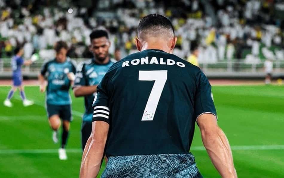 João Félix faz três, Cristiano Ronaldo marca, e Al-Nassr vence o Al Taawoun