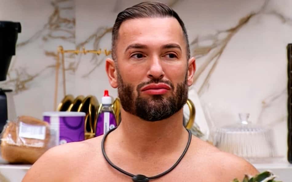 Diego Hypólito é flagrado de mãos dadas com ex-BBB em evento em São Paulo