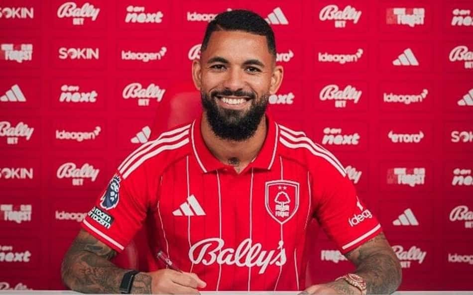 Nottingham Forest anuncia contratação de Douglas Luiz, ex-Vasco