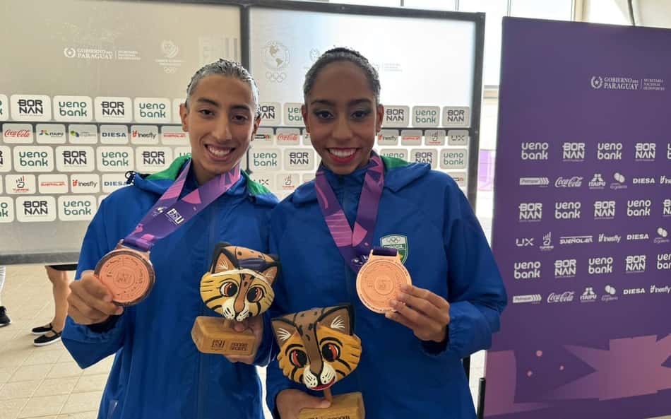 Medalhistas do nado artístico 'madrugam' para disputar final no Pan Júnior