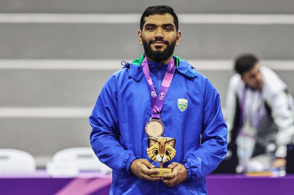 O atleta Erick Batista conquista a medalha de bronze (Foto: Ana Patricia/COB)