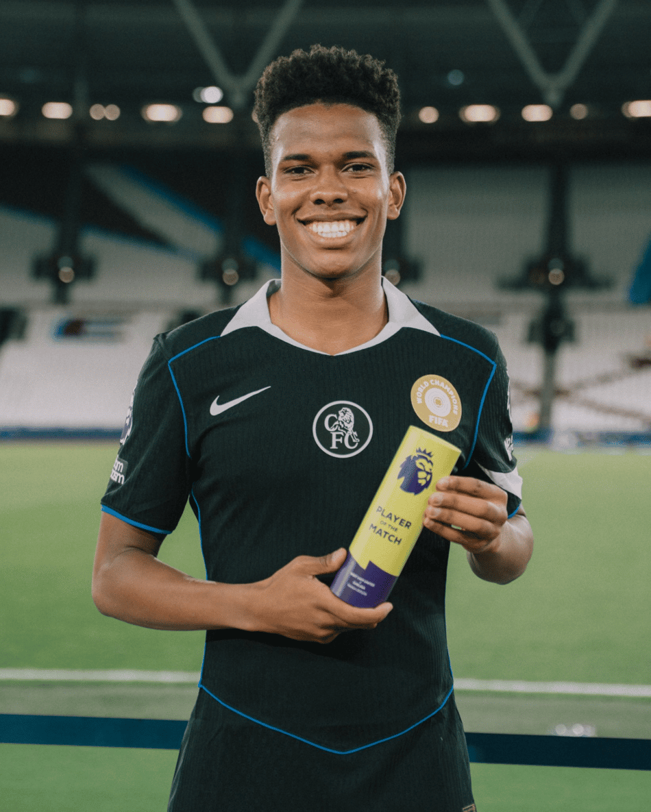 Estêvão foi eleito o melhor jogador da partida entre Chelsea e West Ham, pela Premier League (Foto: Divulgação/Chelsea FC)