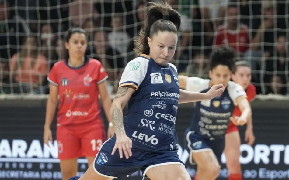 Stein goleia Juventas pela Copa Mundo do Futsal Feminino; Lance! transmitiu