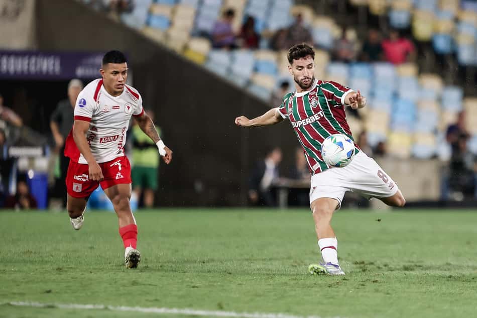Gramado do Maracanã foi criticado por delegado da Conmebol