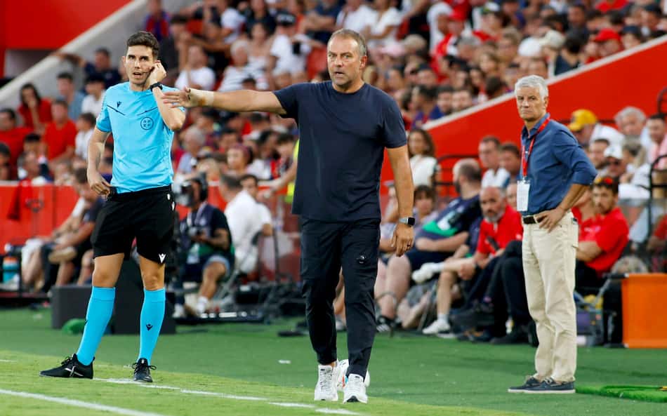Técnico do Barcelona defende jogador após lance polêmico em La Liga