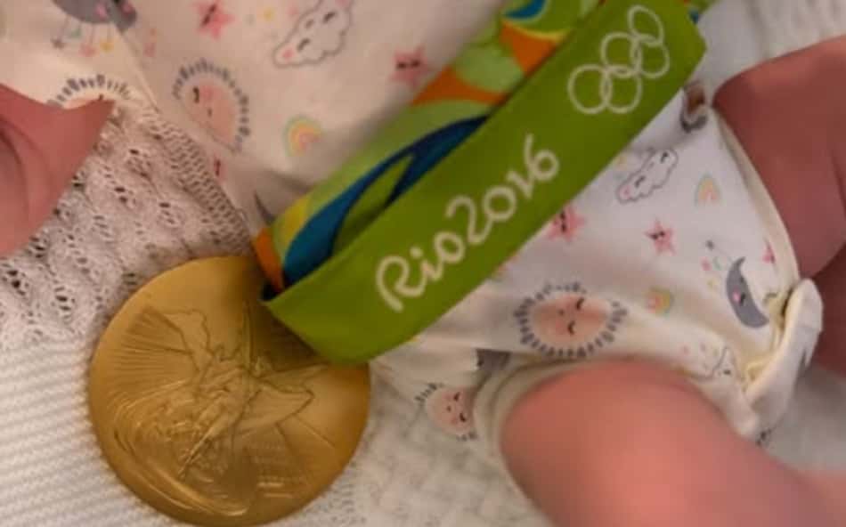 Monica Puig celebra o nascimento de Mila (Reprodução)