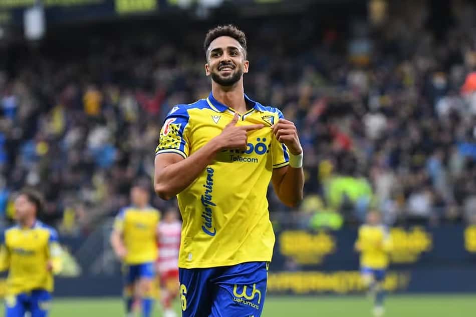 Chris Ramos tem negociações avançadas com o Botafogo (Foto: Divulgação/Cádiz)