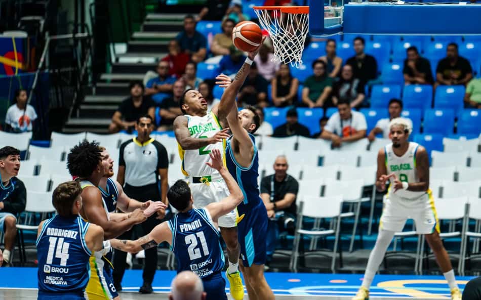 Brasil passa sufoco, mas vence Uruguai na estreia na AmeriCup