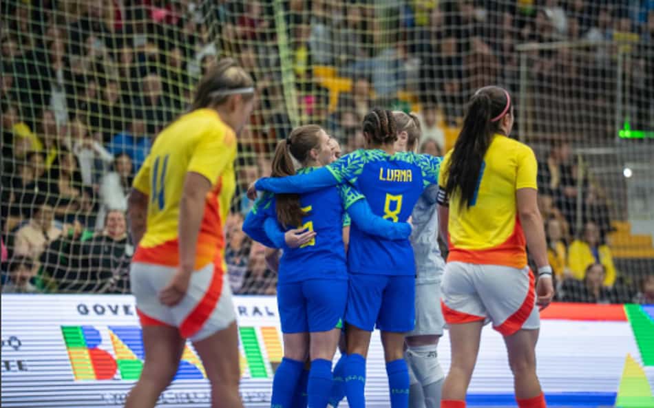 Brasil é tricampeão do Torneio Internacional de Futsal