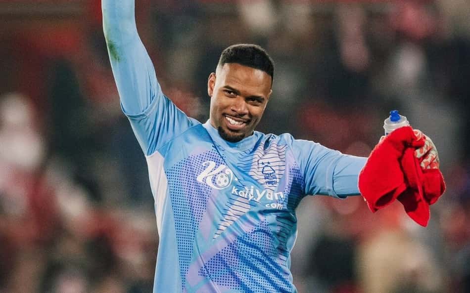 Palmeiras encaminha contratação de Carlos Miguel, goleiro ex-Corinthians