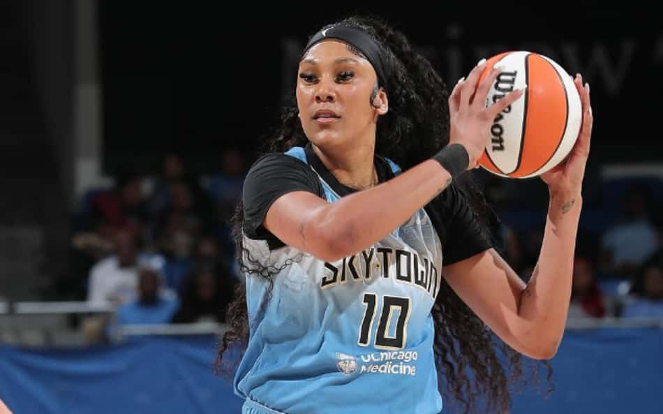 Brasileira quebra recorde e entra para a história da WNBA