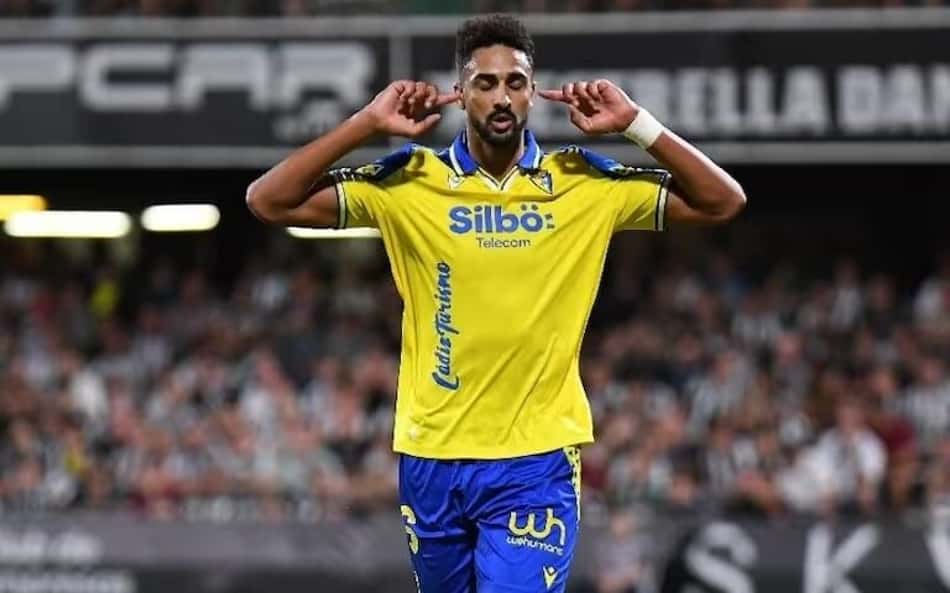 Botafogo avança pela contratação de Chris Ramos, do Cádiz CF