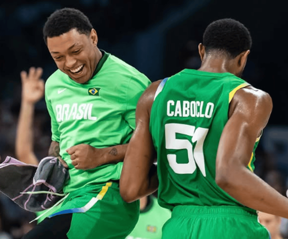 Yago dos Santos e Bruno Caboclo pela seleção (Reprodução)
