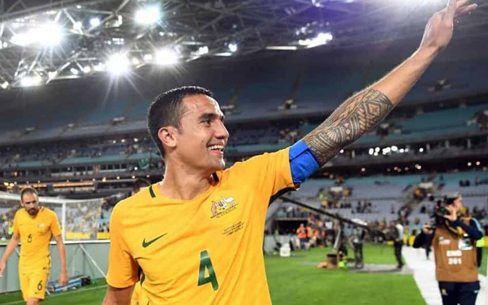 Olha o Tim Cahill, veterano australiano, que comemora a vaga na repescagem. Que venha Honduras!