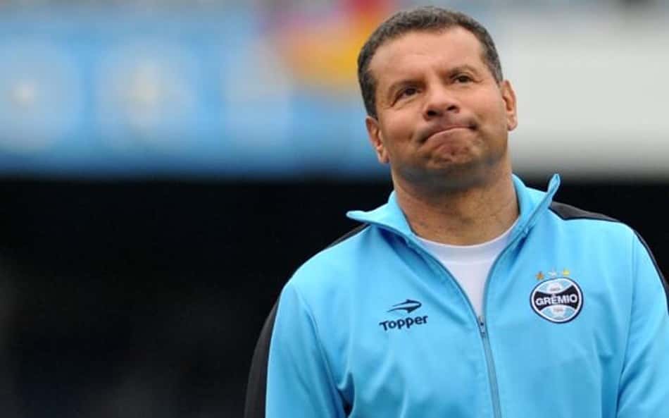 Grêmio x Figueirense - Celso Roth (Foto: Ricardo Rímoli)