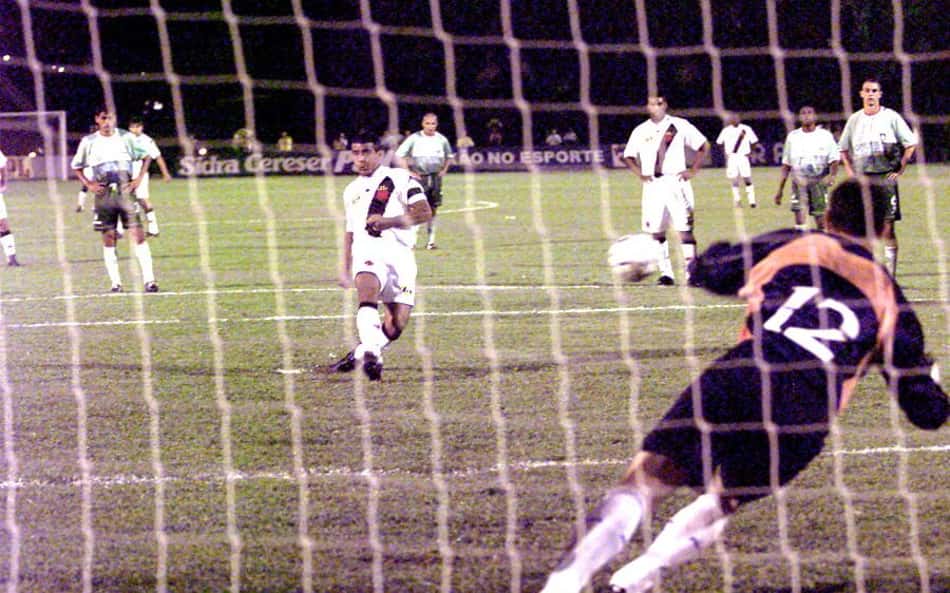 Vasco x Palmeiras, pela final da Copa Mercosul em 2000 (Foto: Nelson Almeida)