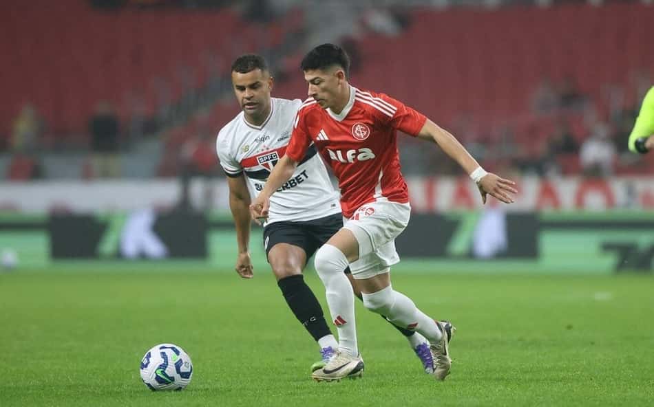 Derrota tem alento da estreia de Alan Rodríguez pelo Internacional
