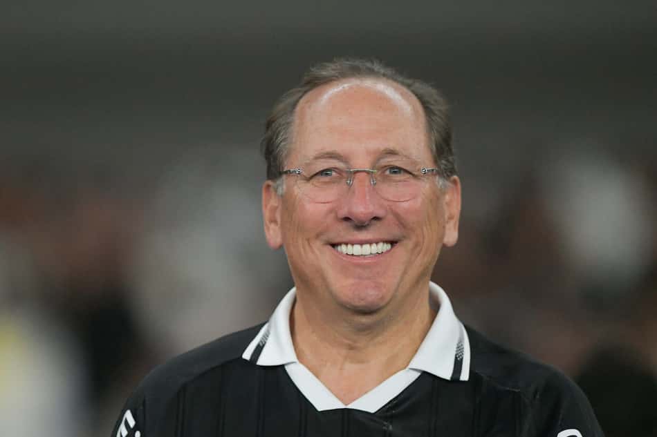 John Textor tenta comprar o Botafogo por nova empresa no Caribe (Foto: Thiago Ribeiro/AGIF)