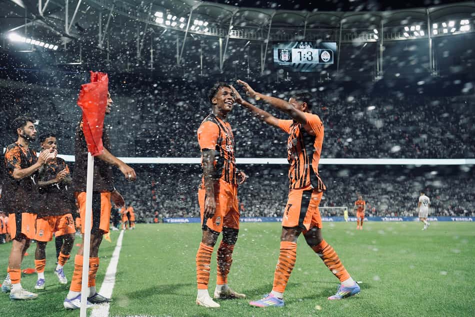Kevin comemora gol marcado na Europa League (Foto: Reprodução/Kevin)