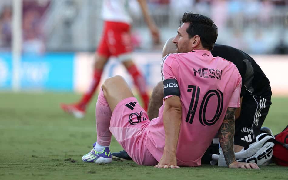 Com nova lesão, Messi chega ao 53º problema físico na carreira; relembre