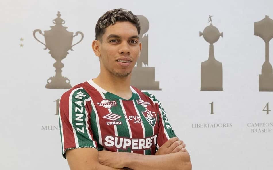 Fluminense rescinde com Paulo Baya, que tem time da Série A como destino