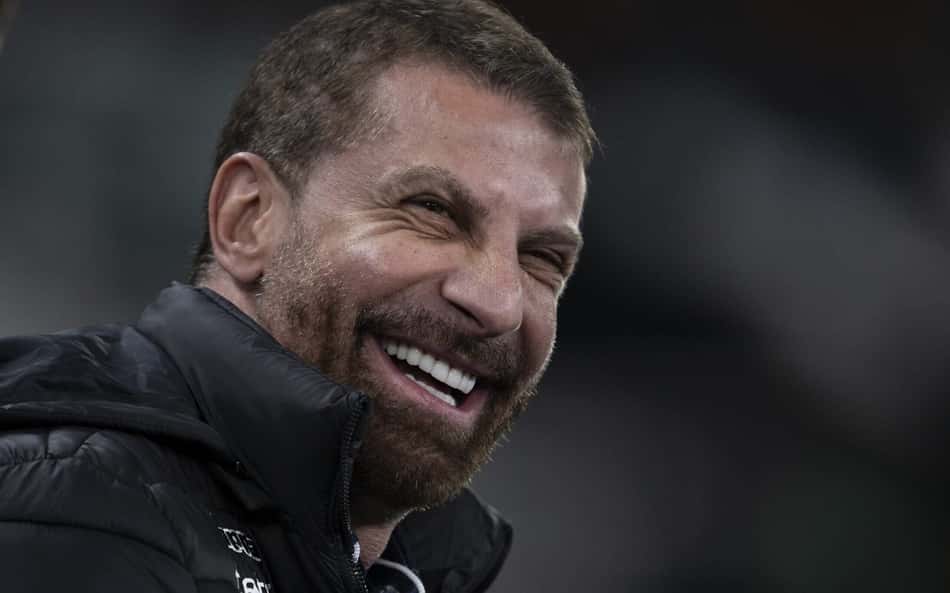 Torcedores do Flamengo se revoltam com reforço do Vasco: 'Inacreditável'