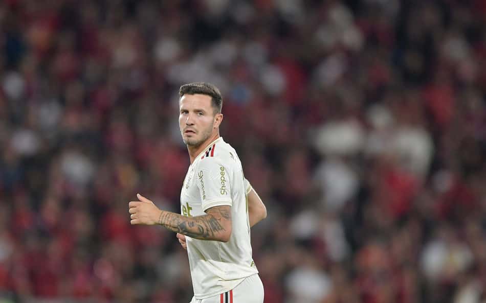 Torcedores do Flamengo avaliam estreia de reforços em derrota contra o Atlético