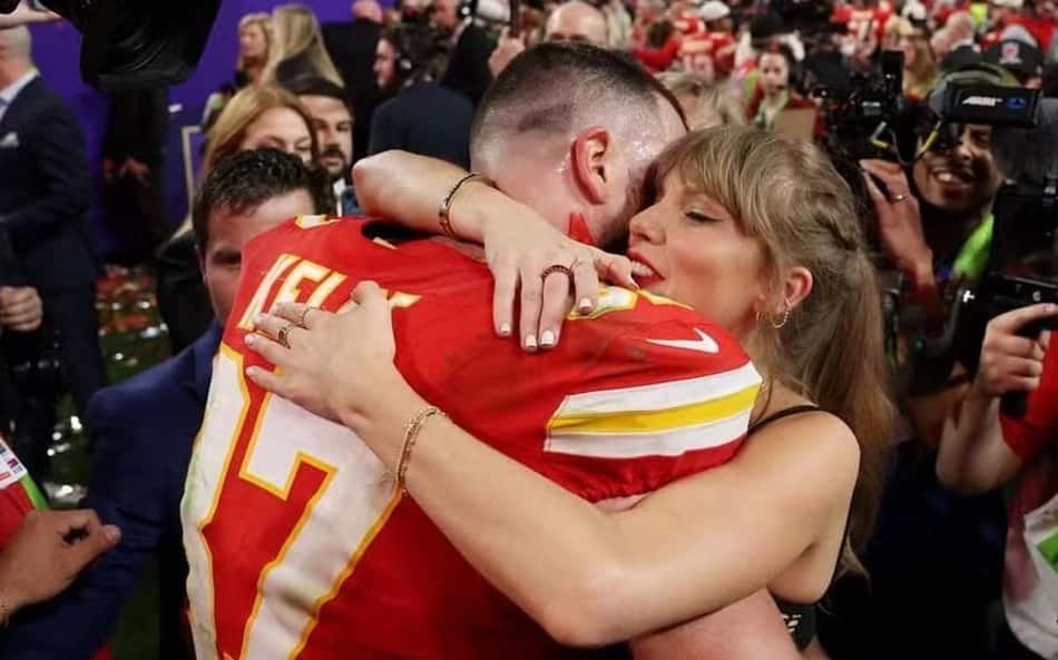 'Love Story': saiba como Taylor Swift conheceu Travis Kelce, noivo e astro da NFL