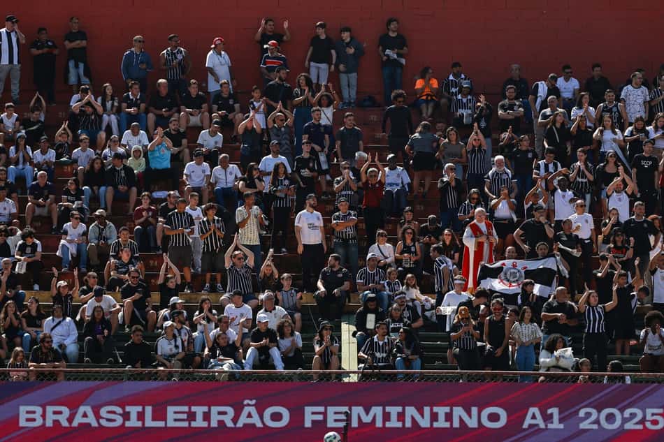 Torcida do Corinthians apoia Brabas no Canindé. (Foto: Rebeca Reis / Staff Images Woman / CBF)